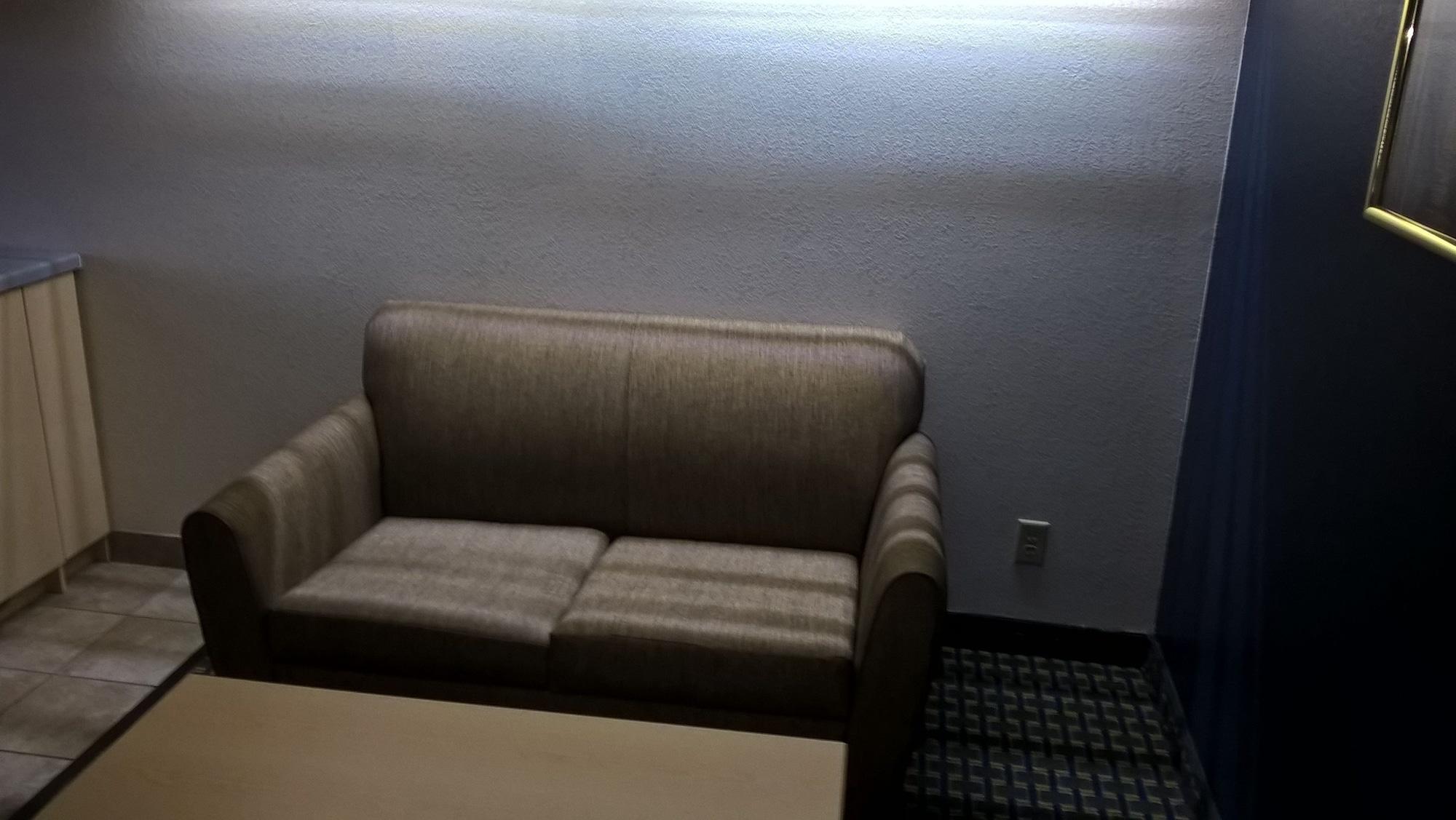 Days Inn & Suites By Wyndham Hutchinson Ngoại thất bức ảnh