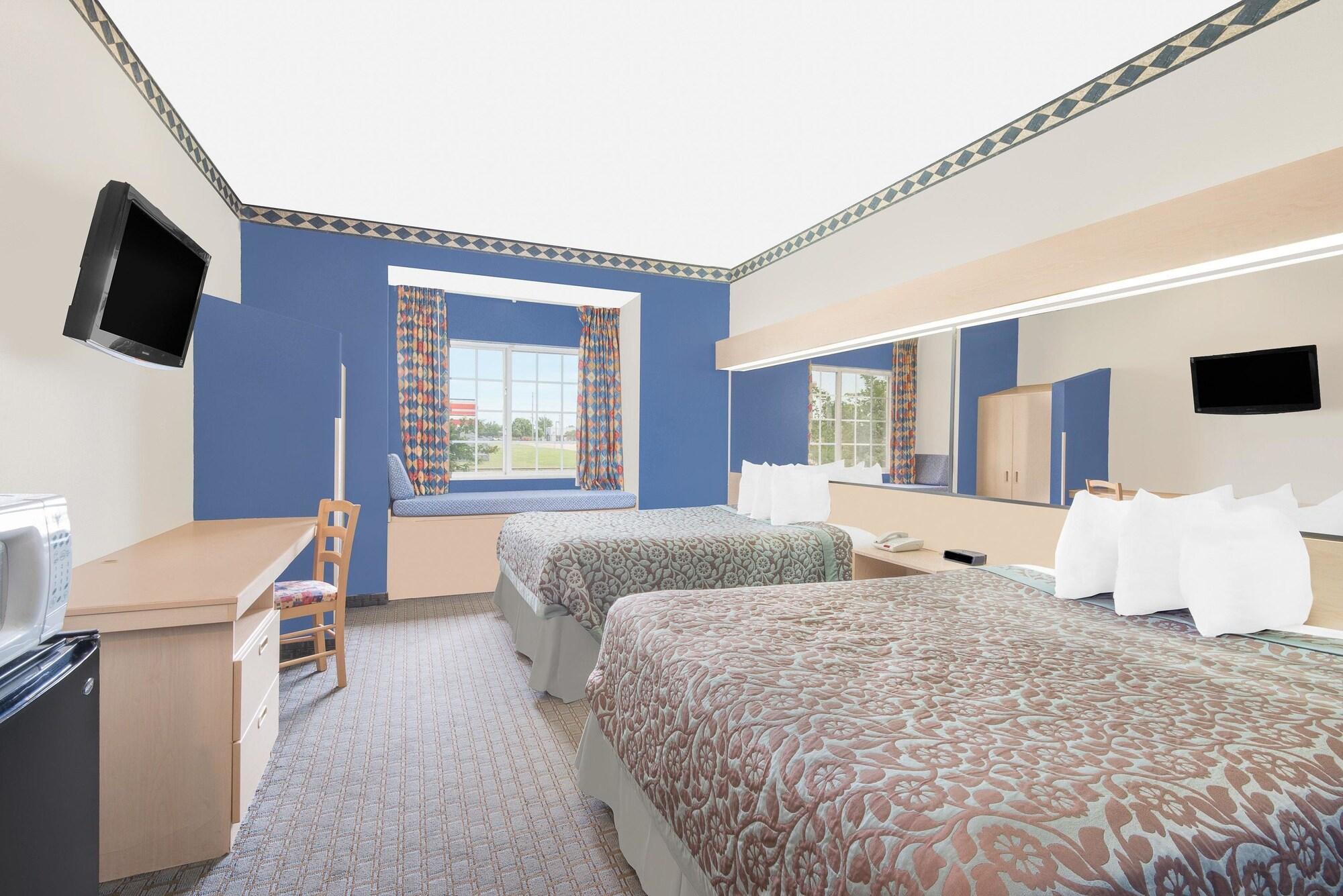 Days Inn & Suites By Wyndham Hutchinson Ngoại thất bức ảnh