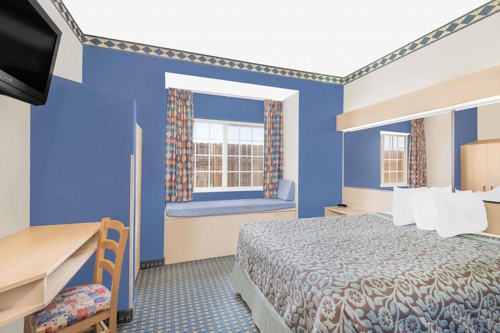 Days Inn & Suites By Wyndham Hutchinson Ngoại thất bức ảnh