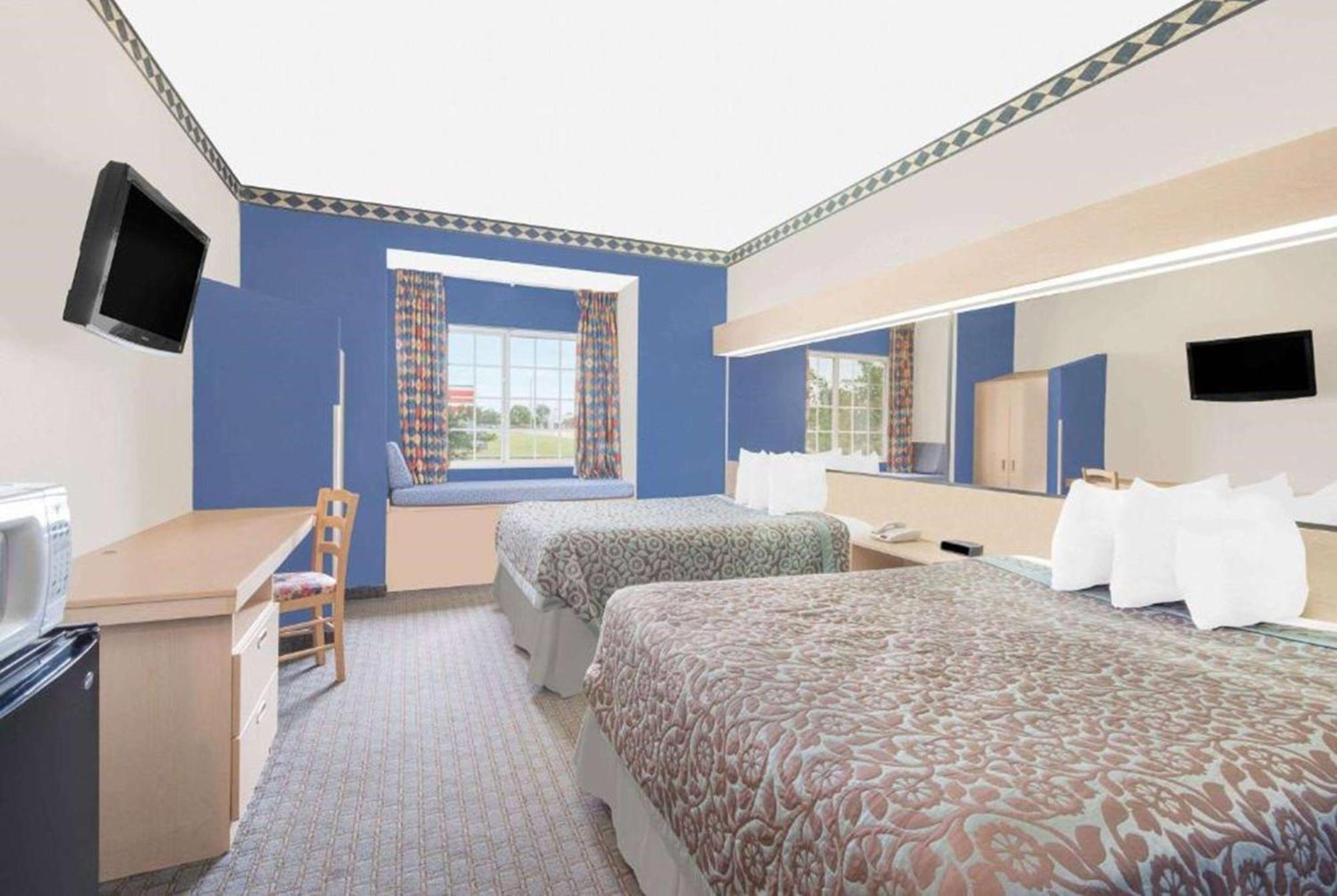 Days Inn & Suites By Wyndham Hutchinson Ngoại thất bức ảnh